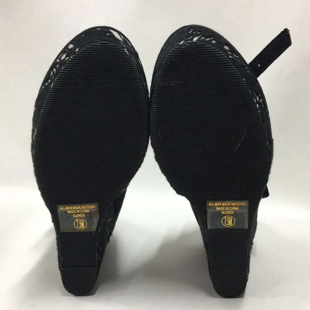 LADIES’ Soda Glenda Black Lace Wedges (7.5M)